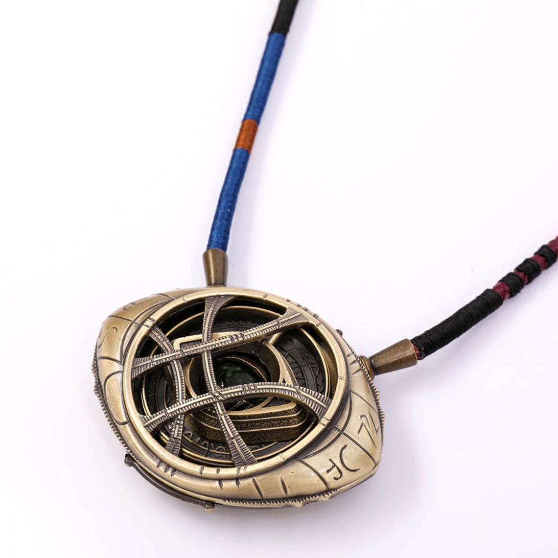 1:1 Doctor Strange Eye Of Agamotto Necklace Metal LED Light-Up with Stand